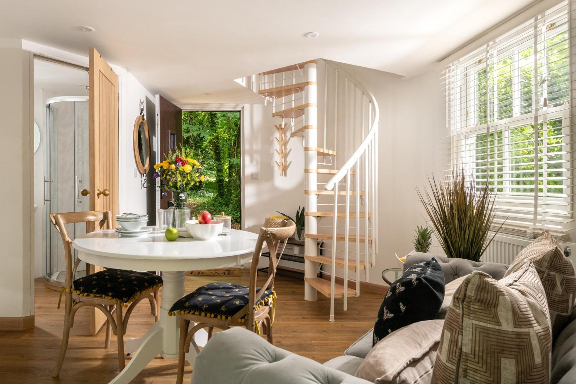 Honeycombe - Treehouse In The Heart Of Dorset Blandford Forum Exterior foto